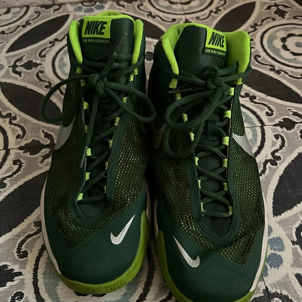 Nike Air Max Sneakers - Picture 2 of 4